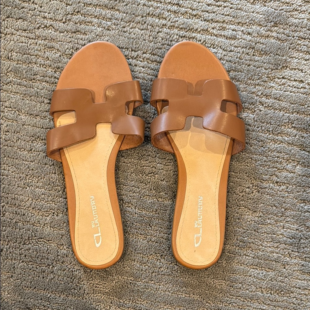 Chinese Laundry Tan Leather Slide Sandals